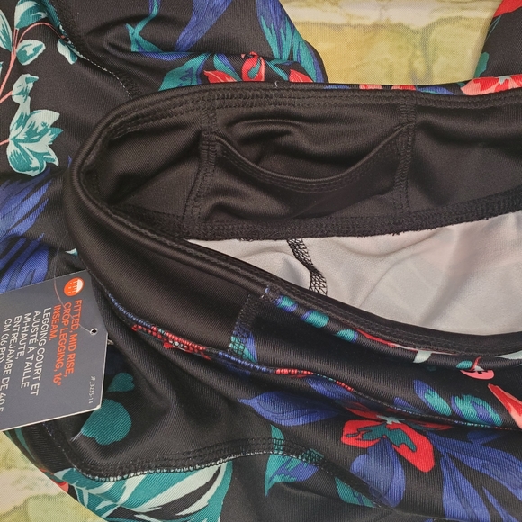 🎉3/$39 🆕️JOE FRESH Floral Crop Leggings - Picture 5 of 7